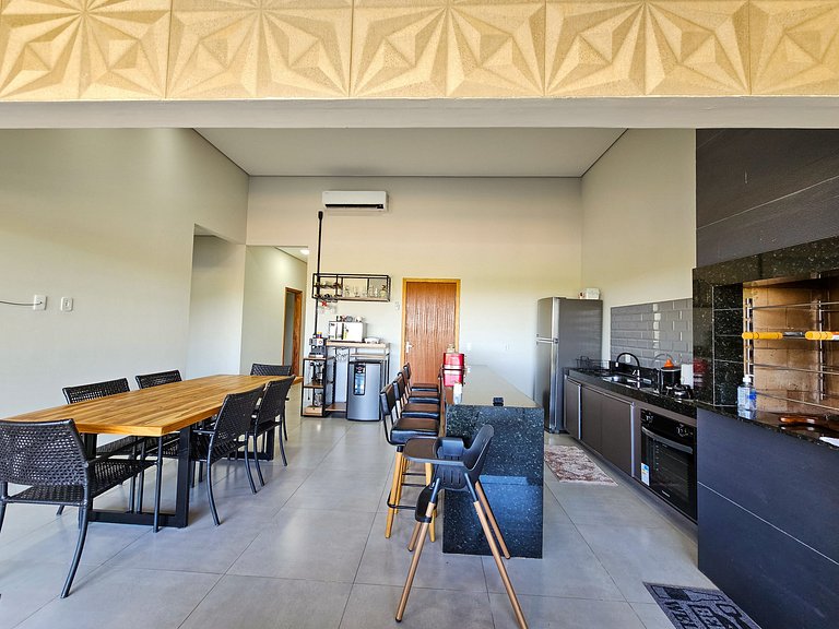 Casa Vista Bela, ótima localização, 9 pessoas