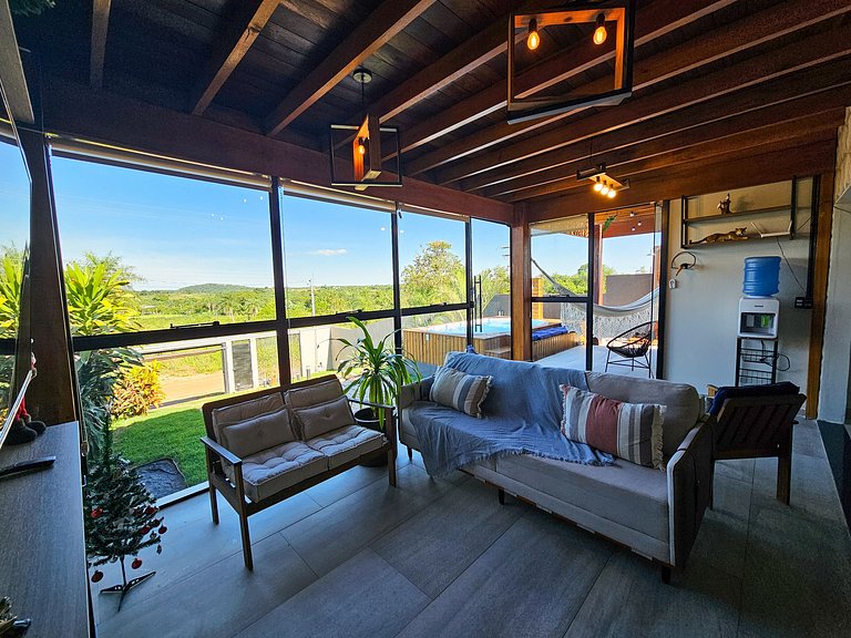 Casa Vista Bela, ótima localização, 9 pessoas