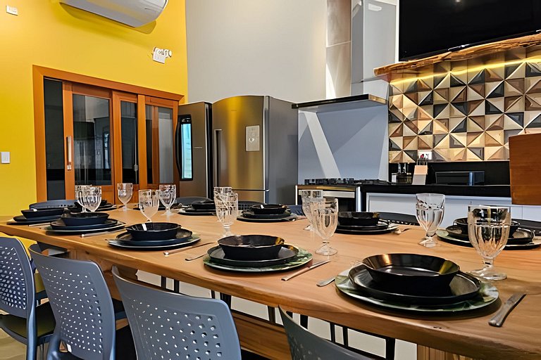 Recanto Sabiá, Área gourmet climatizada, piscina