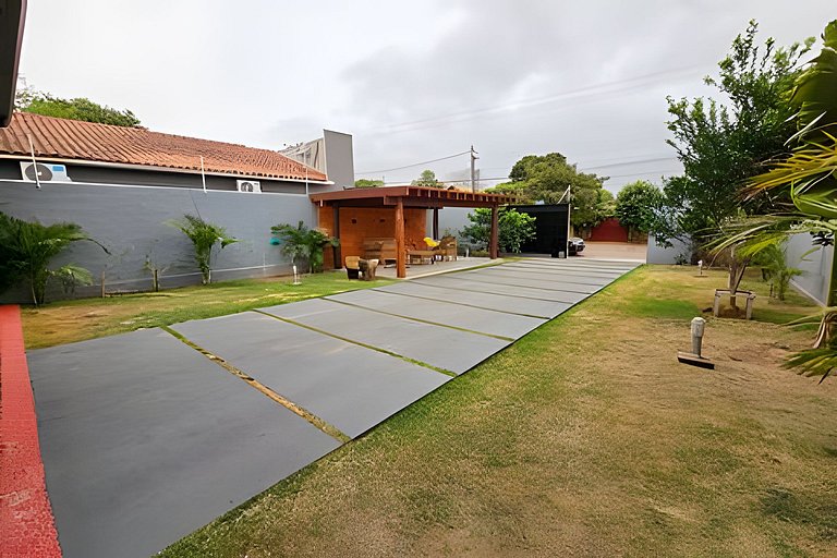 Recanto Sabiá, área gourmet climatizada e piscina