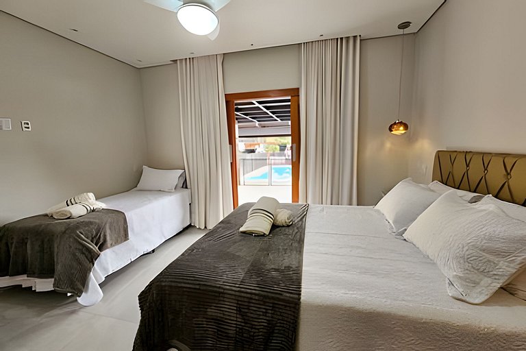 Recanto Sabiá, Área gourmet climatizada, piscina