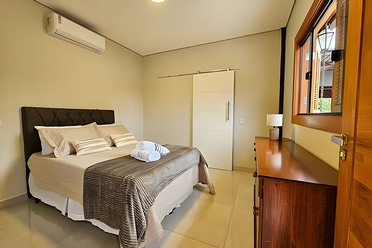 Recanto Sabiá, Área gourmet climatizada, piscina