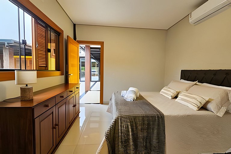 Recanto Sabiá, Área gourmet climatizada, piscina