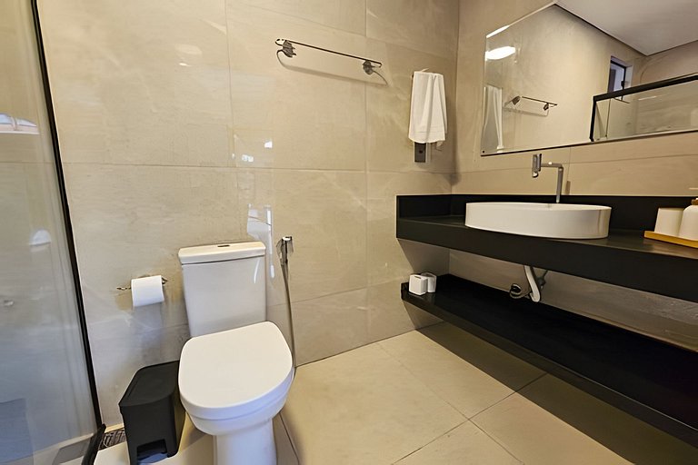 Recanto Sabiá, Área gourmet climatizada, piscina