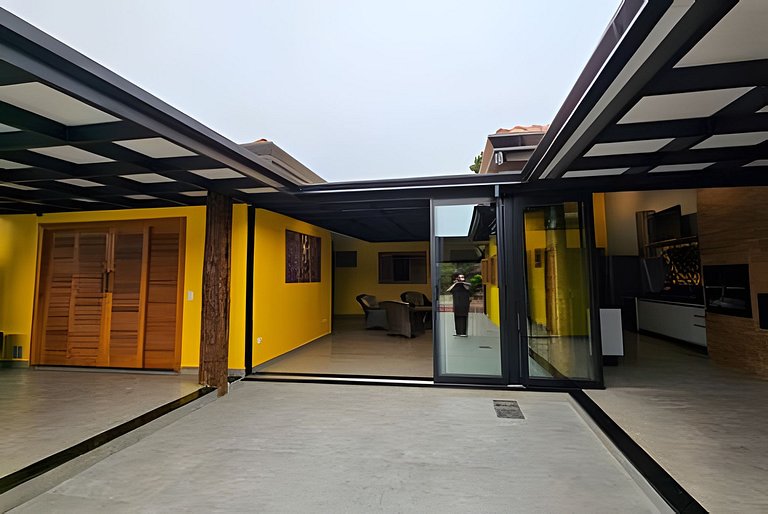 Recanto Sabiá, Área gourmet climatizada, piscina