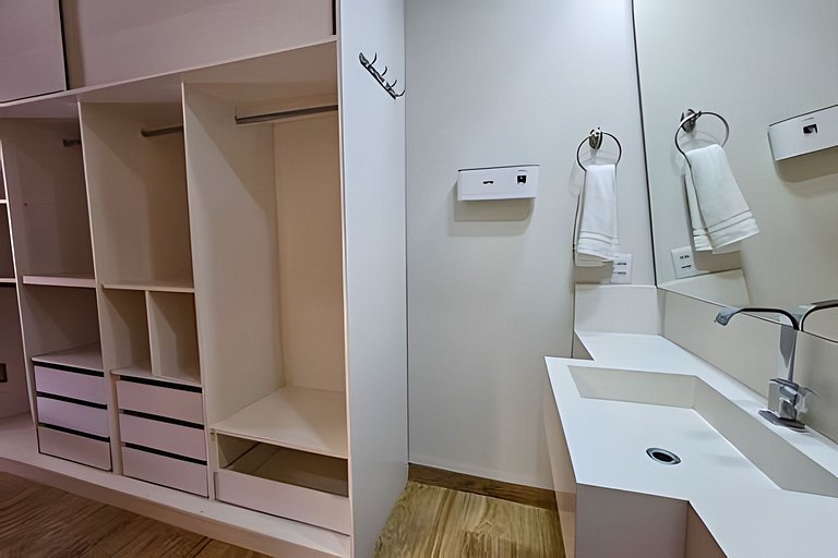 Recanto Sabiá, Área gourmet climatizada, piscina