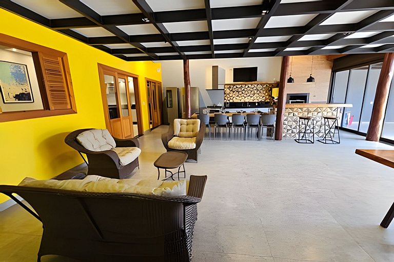 Recanto Sabiá, Área gourmet climatizada, piscina