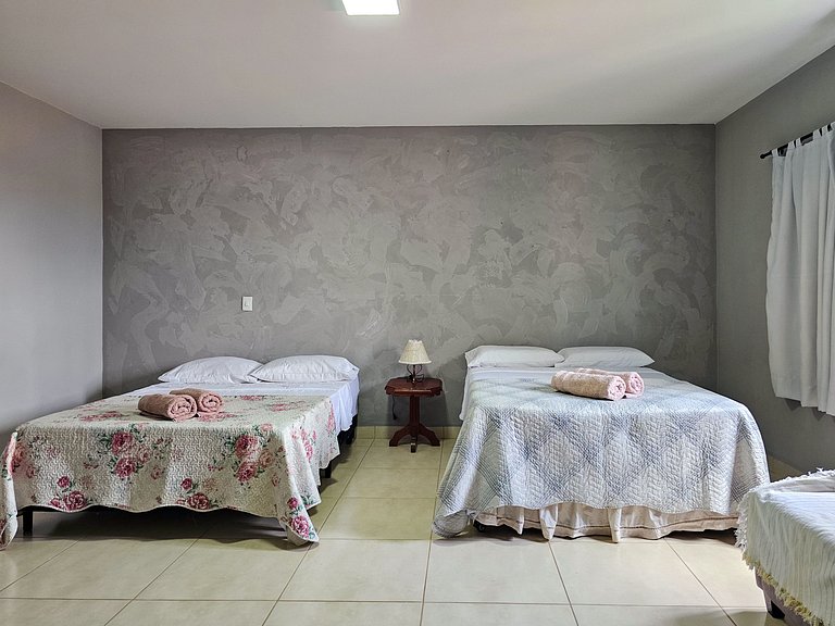 Casa Charme, casa enorme, 4 suites e piscina