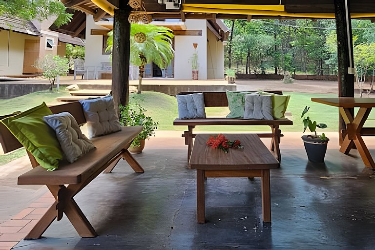 Chalé Bem Brasil 2: Conforto e paz próx ao centro.