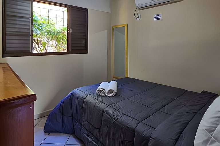 Chalé Bem Brasil 2: Conforto e paz próx ao centro.