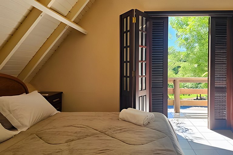 Chalé Bem Brasil 2: Conforto e paz próx ao centro.