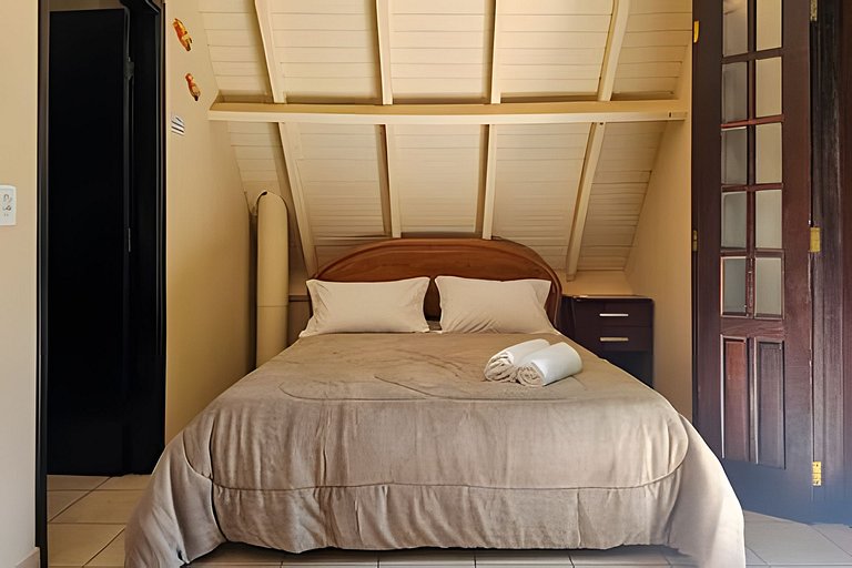 Chalé Bem Brasil 2: Conforto e paz próx ao centro.