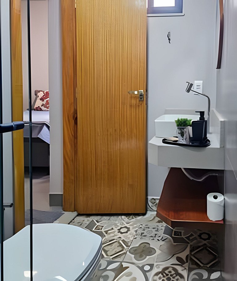 Casa Ninhal, super central, nova e espaçosa.