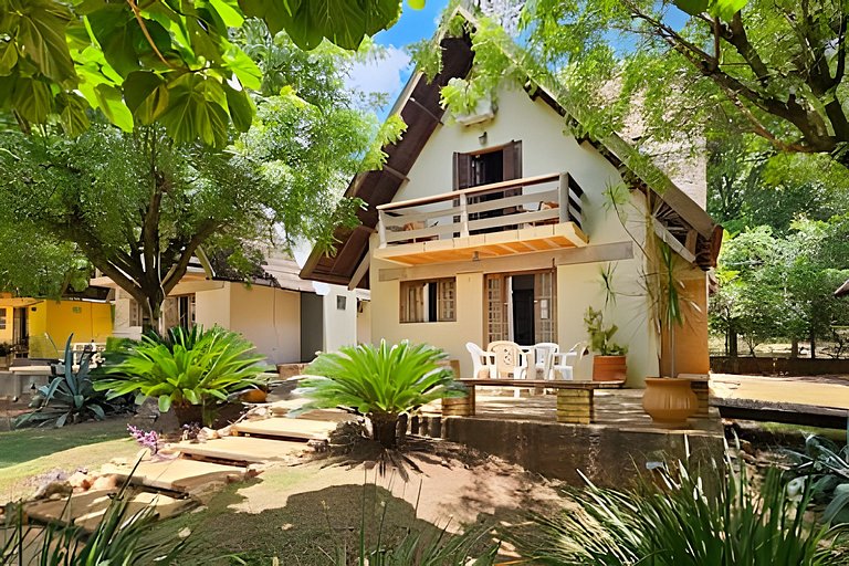 Chalé Bem Brasil 3: Aconchego para até 10 Pessoas