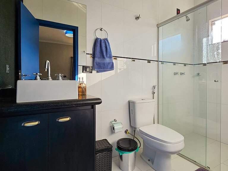 Casa da Gruta: Completa, Sofisticada e Acolhedora