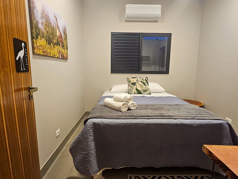 Casa Ninhal, super central, nova e espaçosa.