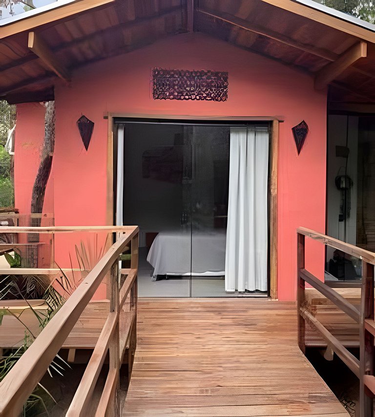Casa da Árvore em Bonito, com piscina e 3 suítes