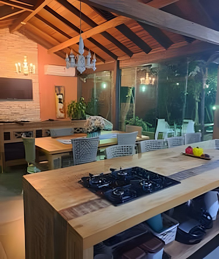 Casa da Árvore em Bonito, com piscina e 3 suítes