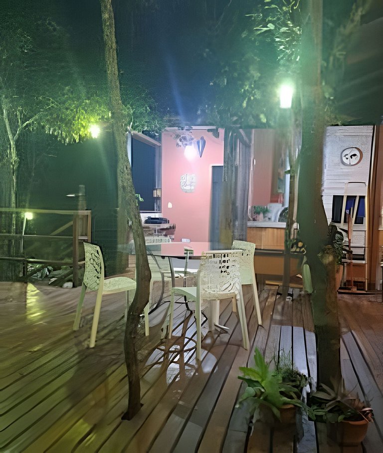 Casa da Árvore em Bonito, com piscina e 3 suítes