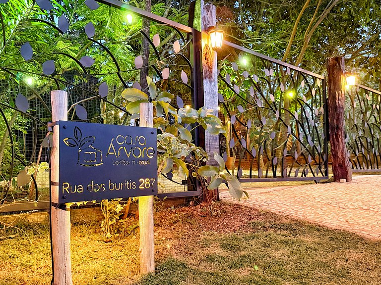 Casa da Árvore: Charme natural próximo ao centro