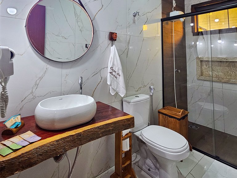 Casa da Árvore: Charme natural próximo ao centro