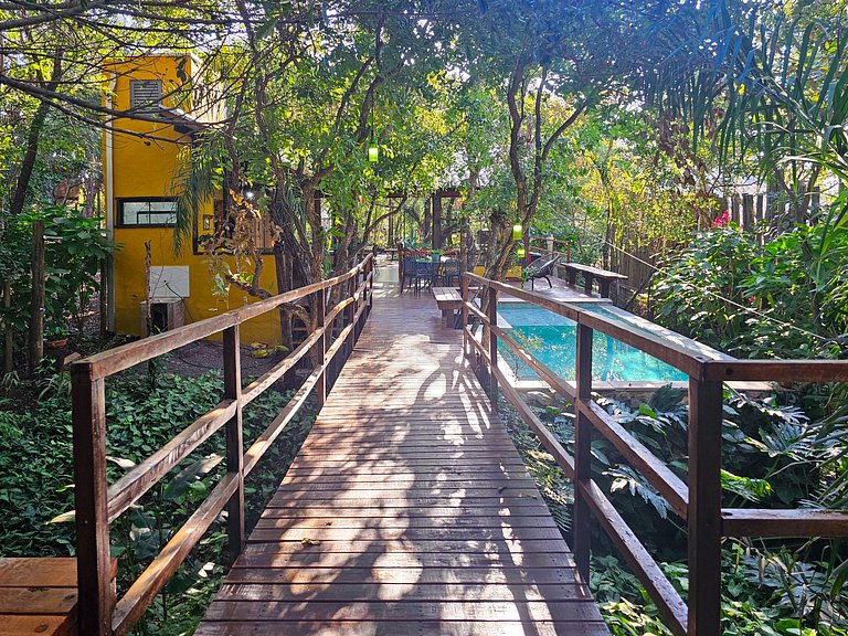 Casa da Árvore: Charme natural próximo ao centro