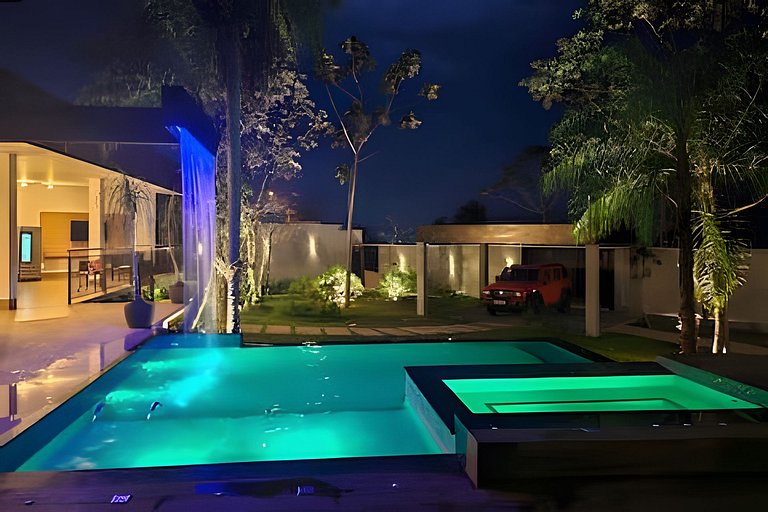 Casa da Cascata, nova, piscina, vista, alto padrão